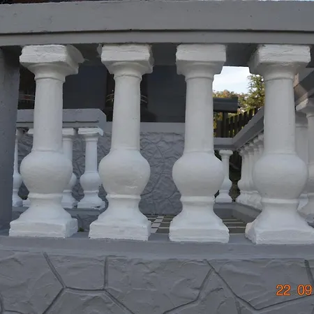 La Chapelle De Verre, Un Lieu Unique Au Monde Ronquières