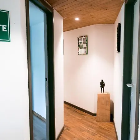 La Chapelle De Verre, Un Lieu Unique Au Monde Ronquieres