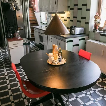 Сasa de vacaciones La Chapelle De Verre, Un Lieu Unique Au Monde