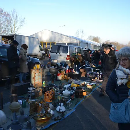 La Chapelle De Verre, Un Lieu Unique Au Monde