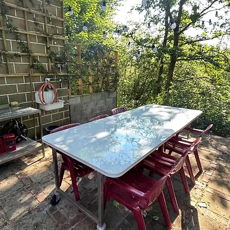 La Chapelle De Verre, Un Lieu Unique Au Monde 別荘 *