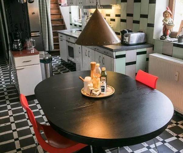 펜션 La Chapelle De Verre, Un Lieu Unique Au Monde