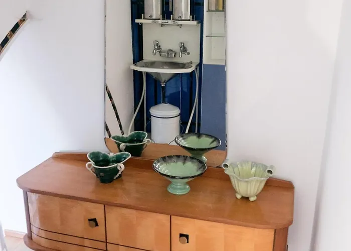 La Chapelle De Verre, Un Lieu Unique Au Monde 펜션 Ronquieres