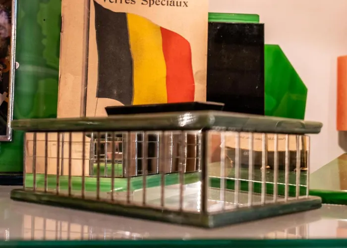 בית נופש La Chapelle De Verre, Un Lieu Unique Au Monde Ronquieres